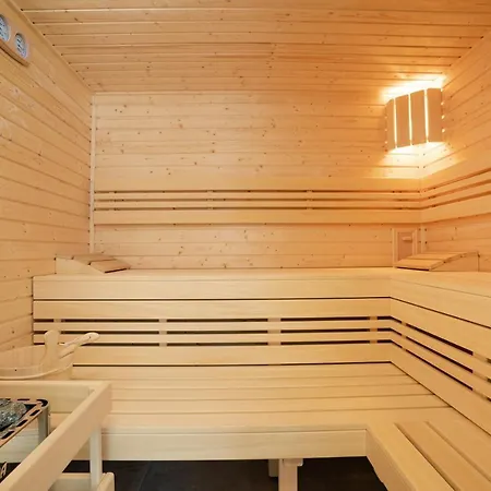U Cerneho Kohoutka Guest house *