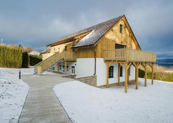 U Cerneho Kohoutka Pensionat 4*